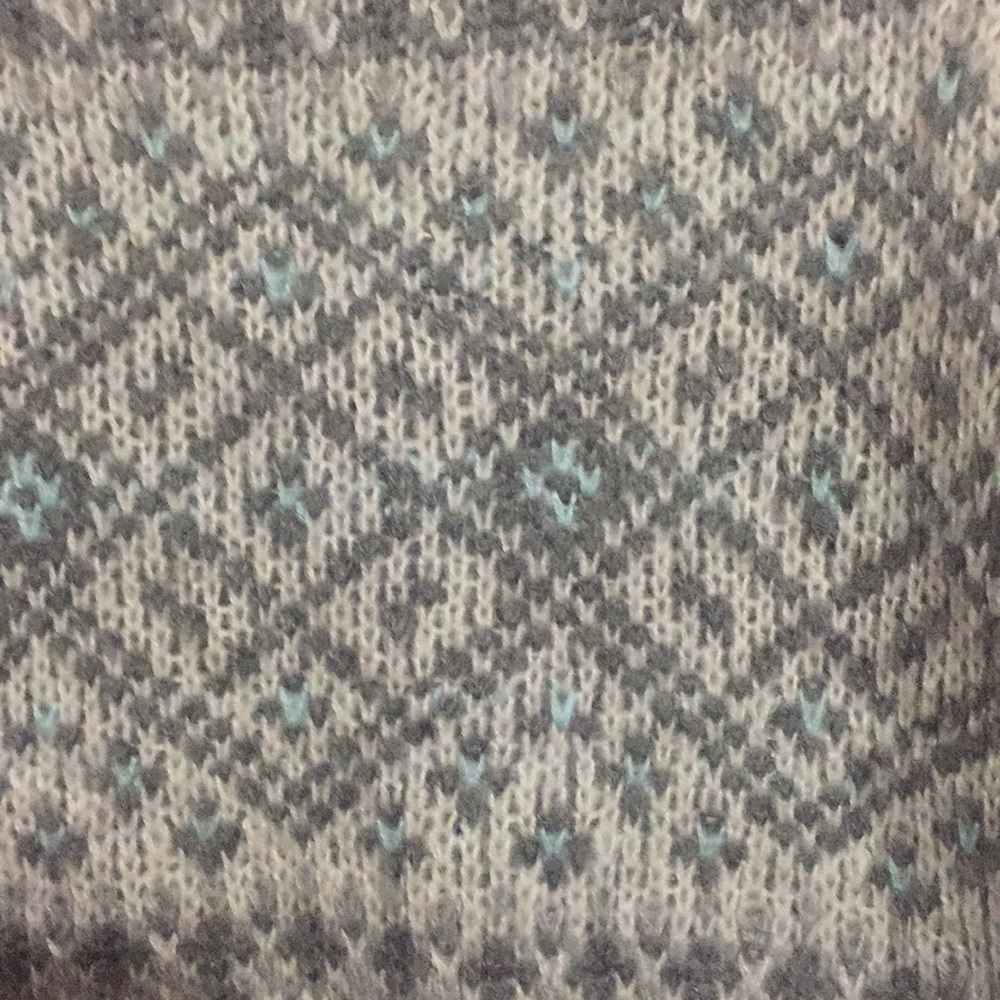 Aeropostale Sweater - Size S - Picture 2 of 5